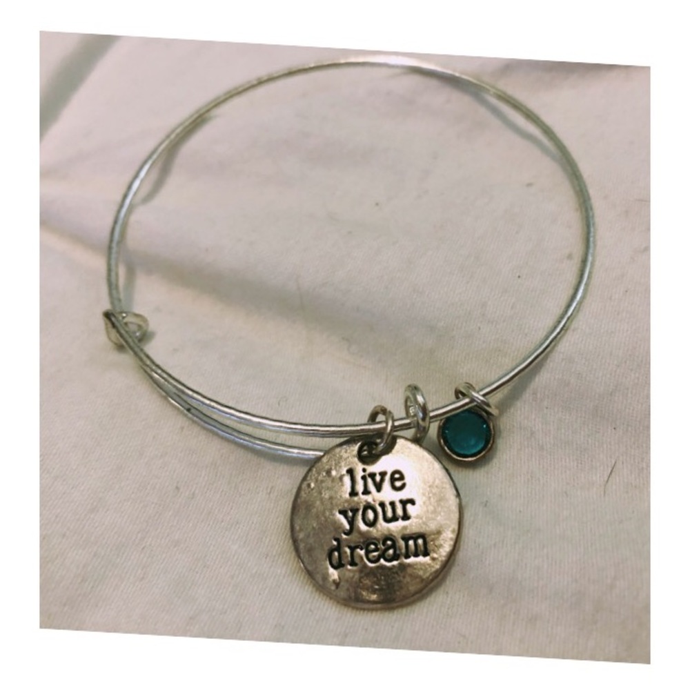 Motivational silver bangle bracelet